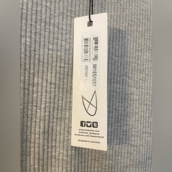 MINKPINK Ribbed Gray Top size large new with tags please - Picture 4 of 9